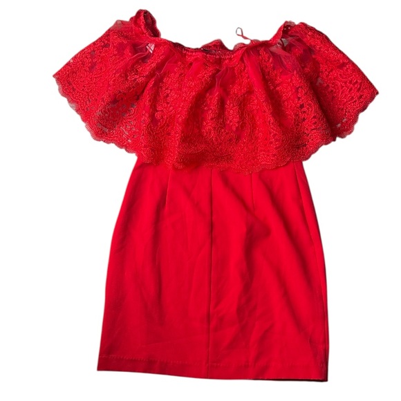 NWT Badgley Mischka Red Lace Off Shoulder Evening Dress Sz 6 - Picture 7 of 8